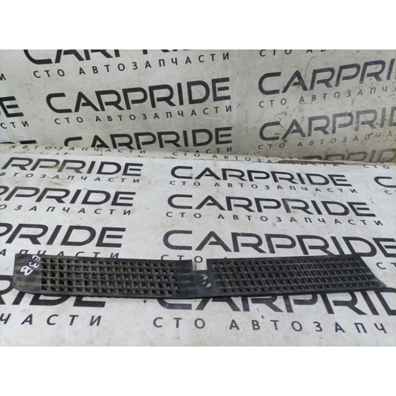 Решетка капота (кузов и элементы) BMW 7-series E38 51138166658