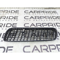 Решетка капота