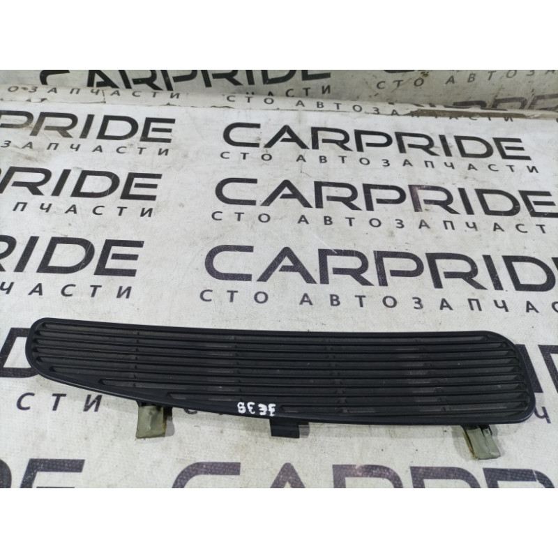 Решетка обдува лобового стекла (салон) BMW 5-series E39 2001 M57d30 51468172423