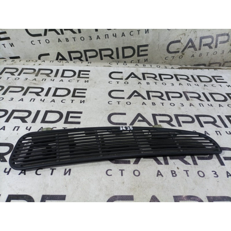 Решетка обдува лобового стекла (салон) BMW 5-series E39 2001 M57d30 51468172423