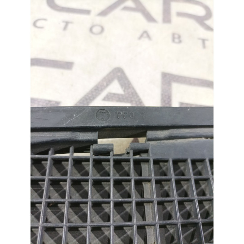 Решетка обдува лобового стекла (салон) BMW 3-series E36 1996 M43b16 51131977679