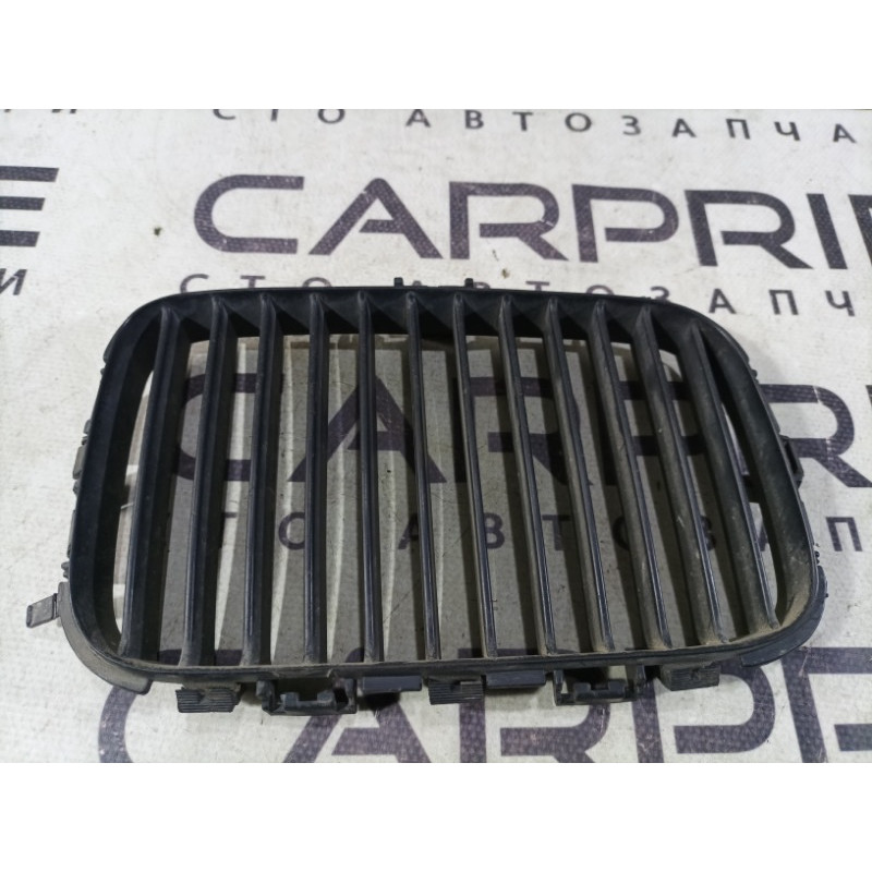 Решетка радиатора (наружные элементы кузова) BMW 3-series E36 51138122238