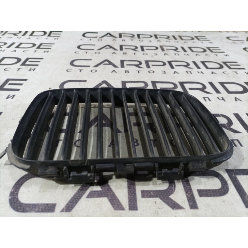 Решетка радиатора (наружные элементы кузова) BMW 3-series E36 51138122238