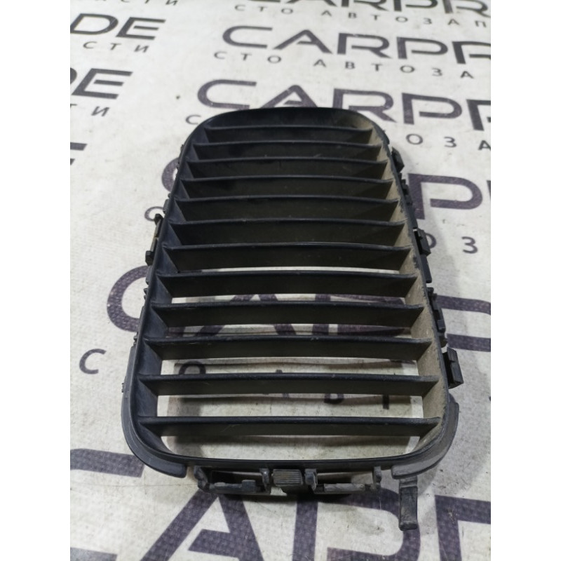 Решетка радиатора (наружные элементы кузова) BMW 3-series E36 51138122238