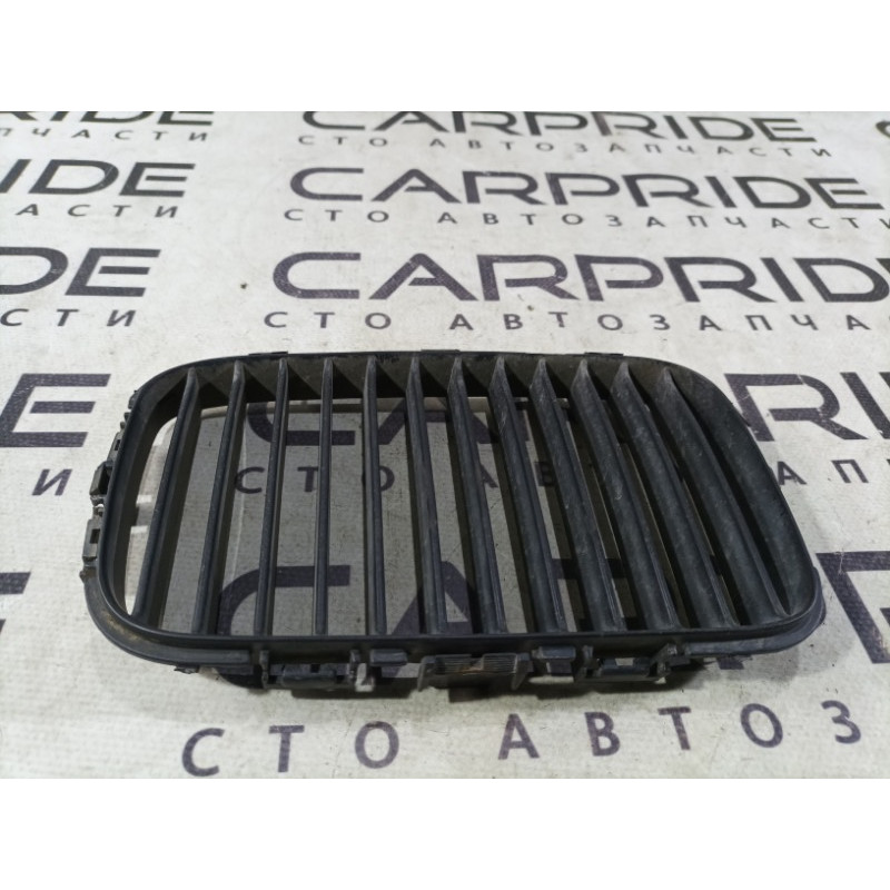Решетка радиатора (наружные элементы кузова) BMW 3-series E36 51138122238