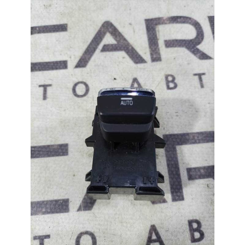 Кнопка стеклоподъемника (электрика / кнопки) Subaru Forester SK 83071FL310