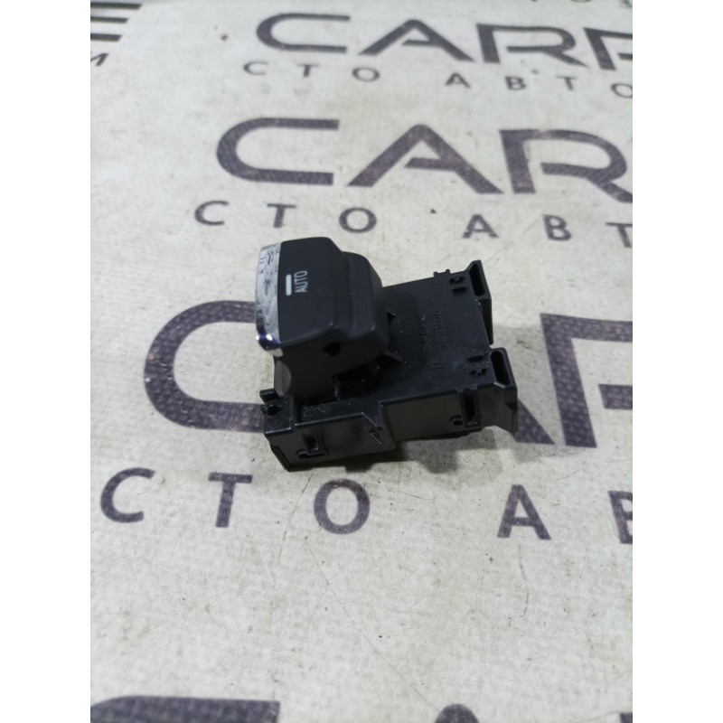 Кнопка стеклоподъемника (электрика / кнопки) Subaru Forester SK 83071FL310