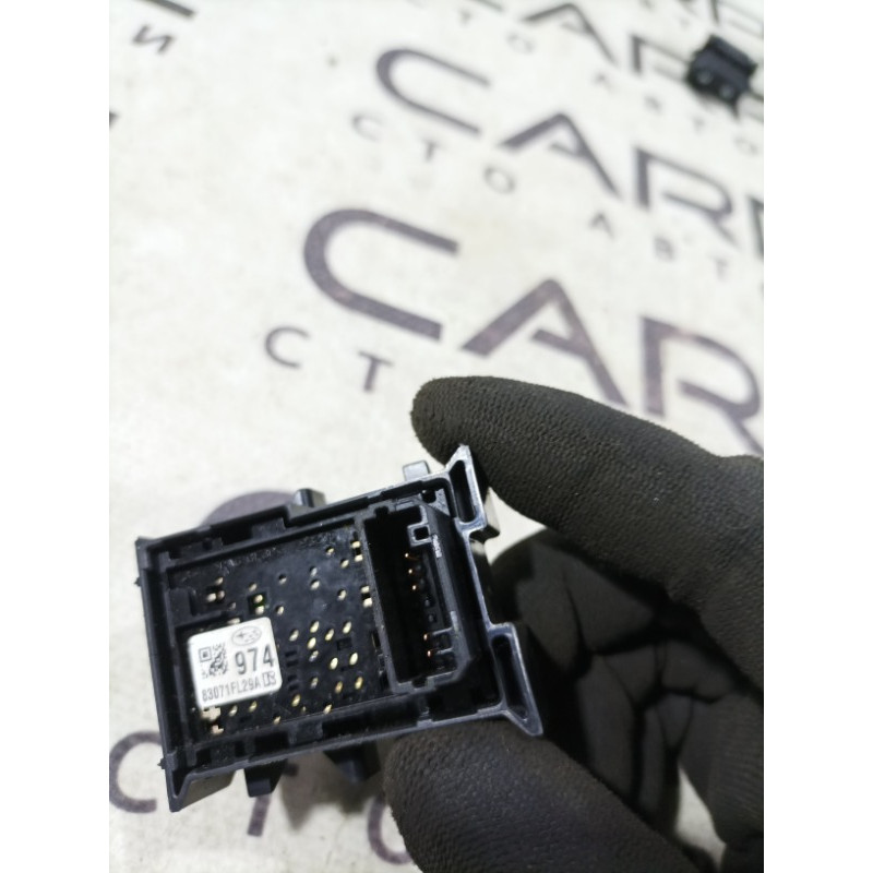 Кнопка стеклоподъемника (электрика / кнопки) Subaru Forester SK 83071FL310