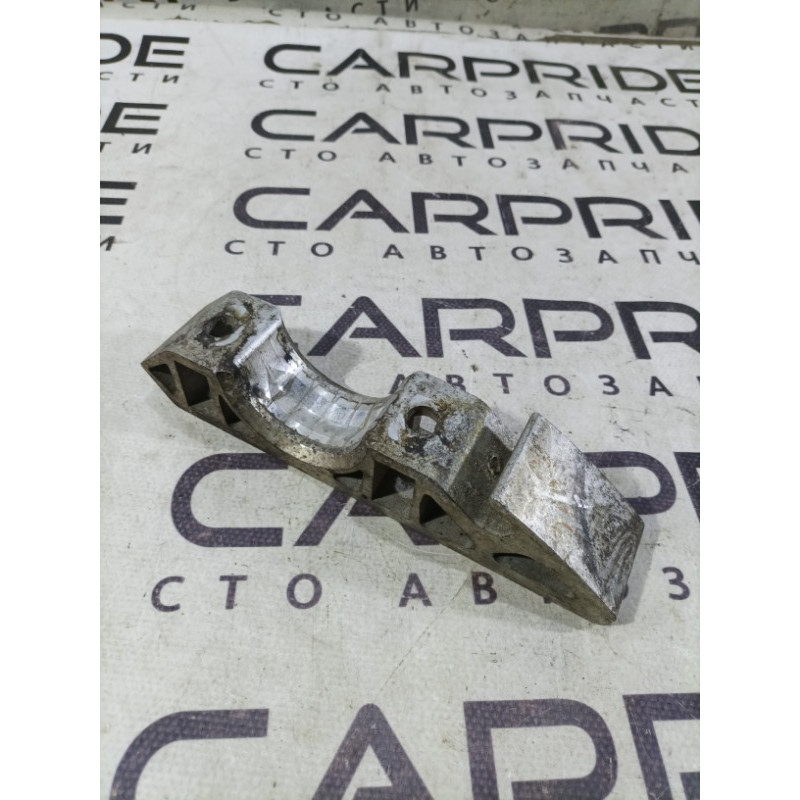 Скоба стабилизатора (подвеска) Audi Q7 4L 7L0411063B