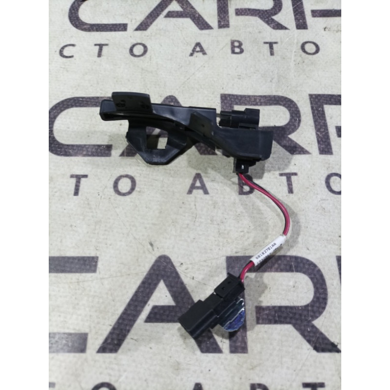 Подсветка ручки (электрика) Jeep Cherokee KL 2014 3.2 68183701aa