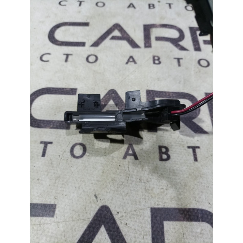 Подсветка ручки (электрика) Jeep Cherokee KL 2014 3.2 68183701aa