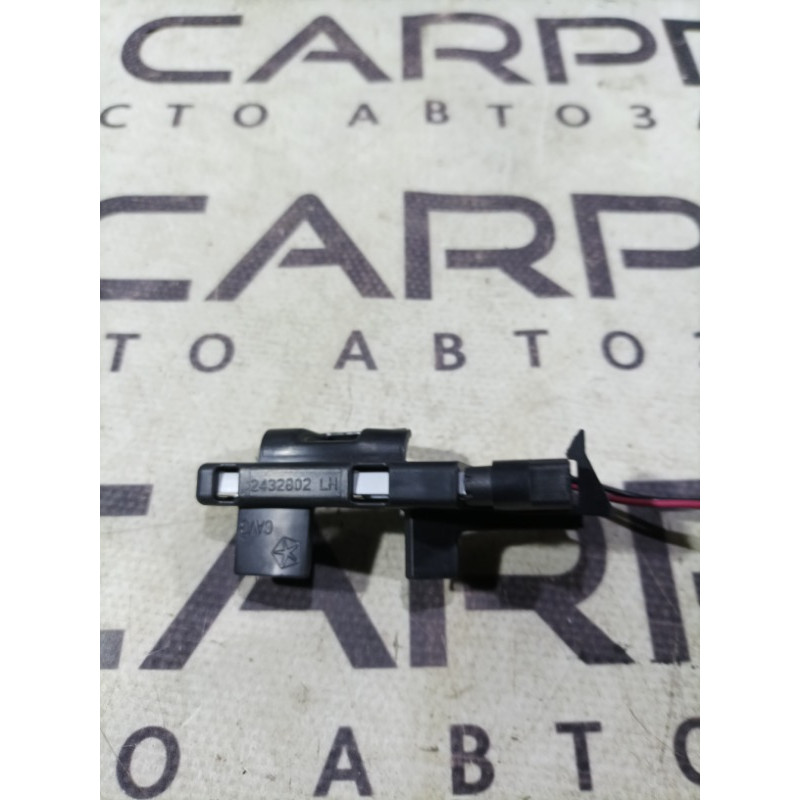 Подсветка ручки (электрика) Jeep Cherokee KL 2014 3.2 68183701aa