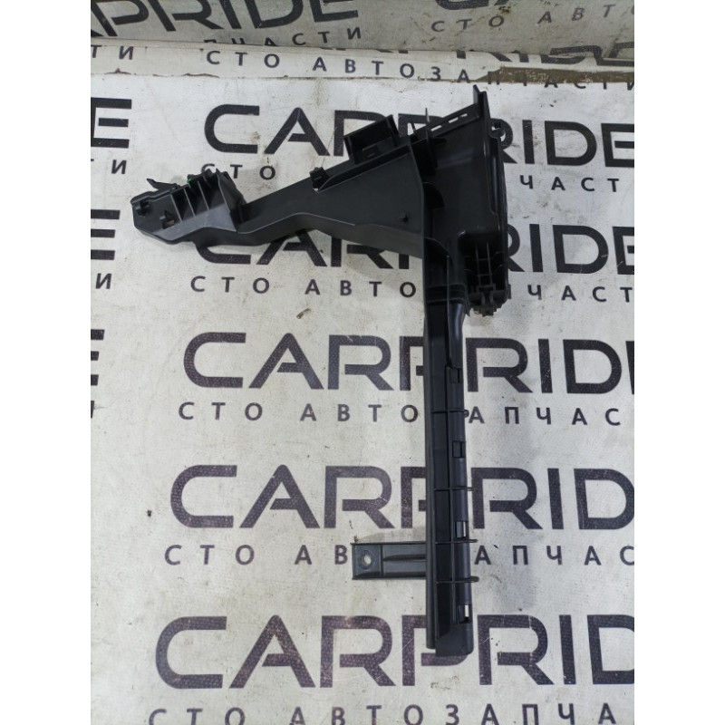 Направляющая стекла двери (кузов и элементы) Jeep Cherokee KL 2014 3.2 68227289AA