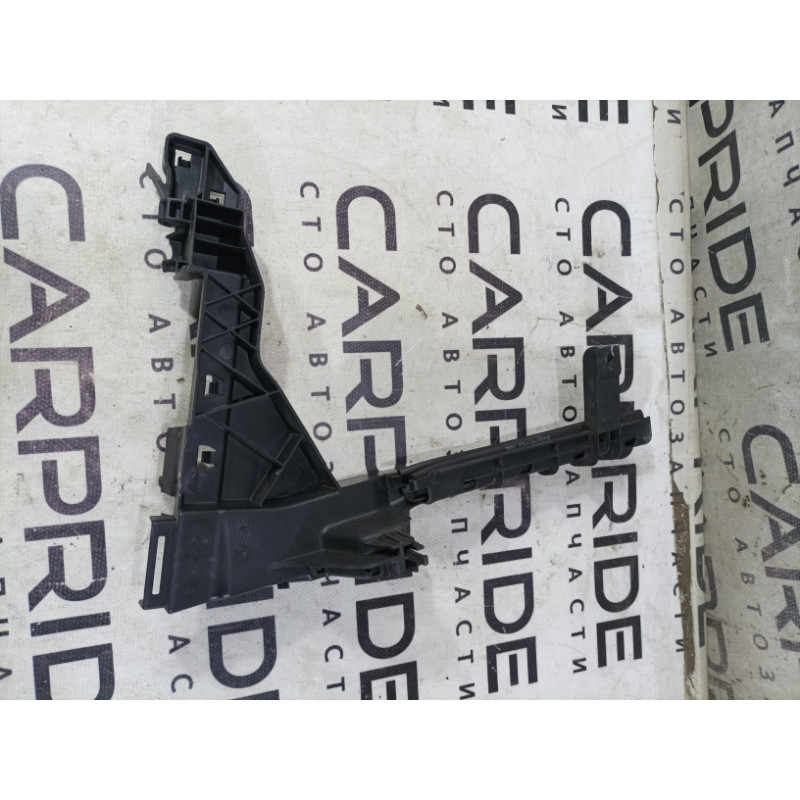 Направляющая стекла двери (кузов и элементы) Jeep Cherokee KL 2014 3.2 68227289AA