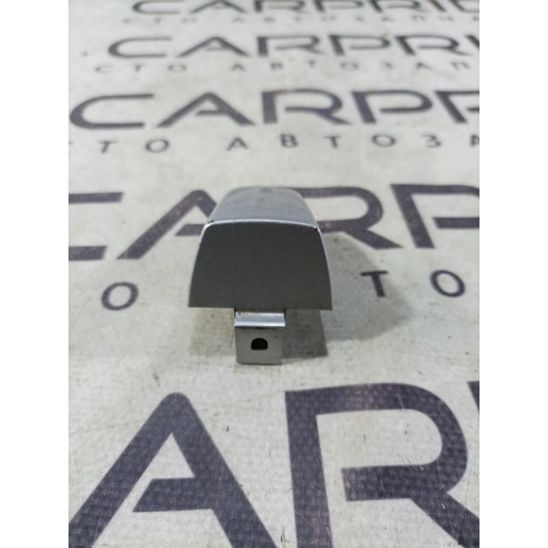 Заглушка внешней ручки (кузов и элементы) Chevrolet Malibu 9 92233091