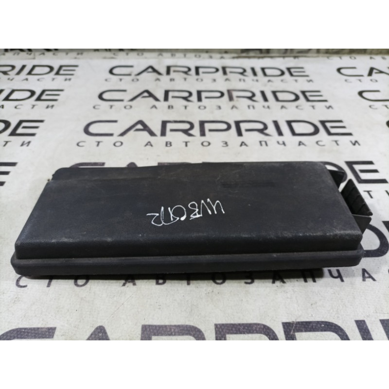 Крышка блока предохранителей (двигатель и элементы) Opel Vectra C 2008 1.9 D 24438039