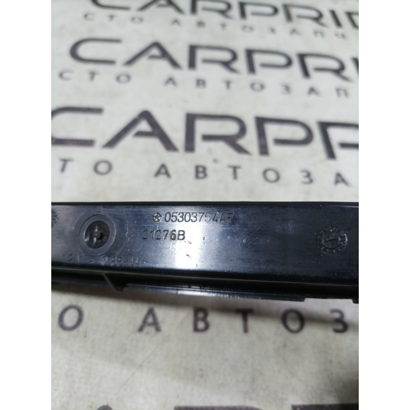 Повторитель стоп сигнала (оптика) Jeep Cherokee wk2 05303754af