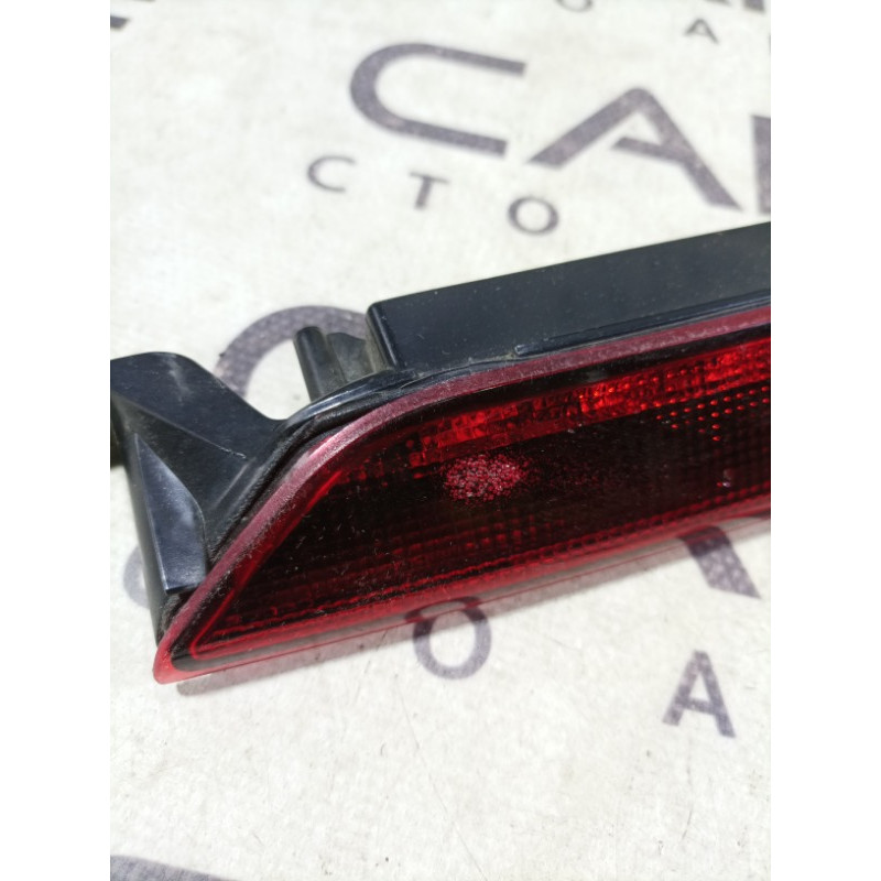 Повторитель стоп сигнала (оптика) Jeep Cherokee wk2 05303754af