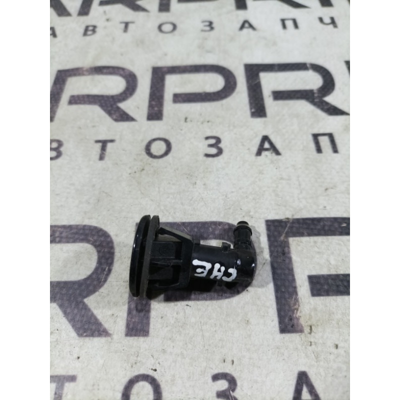 Форсунка омивача (кузов і елементи) Jeep Cherokee KL 68111114AA