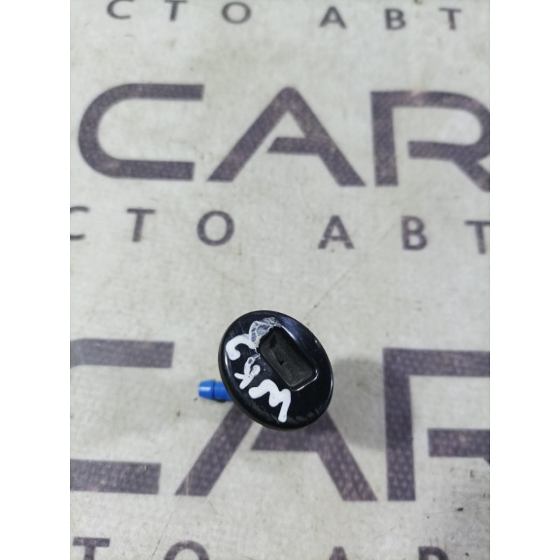 Форсунка омывателя (кузов и элементы) Jeep Cherokee wk2 68111114AA