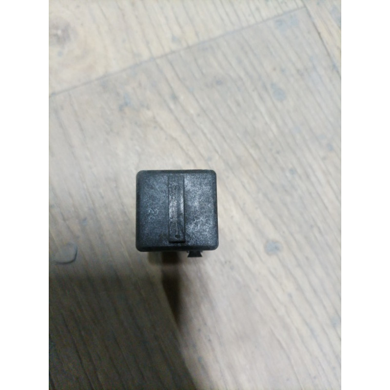 Реле (электрика) BMW 5-series E34 61361388364