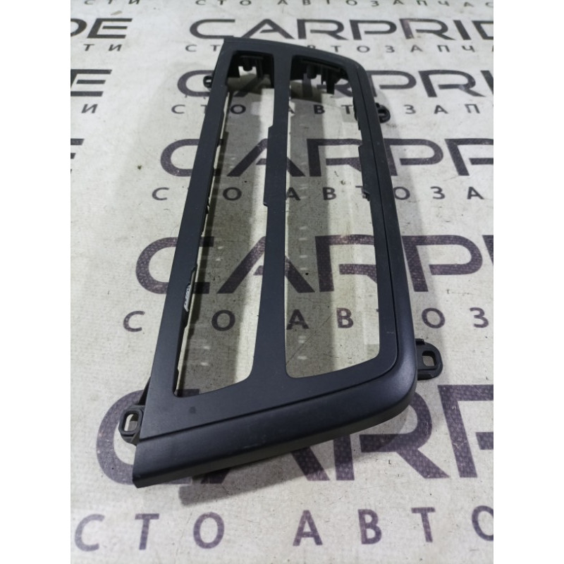 Декоративна накладка торпеди (салон) BMW 3-series F30 2013 N26B20 64119207195