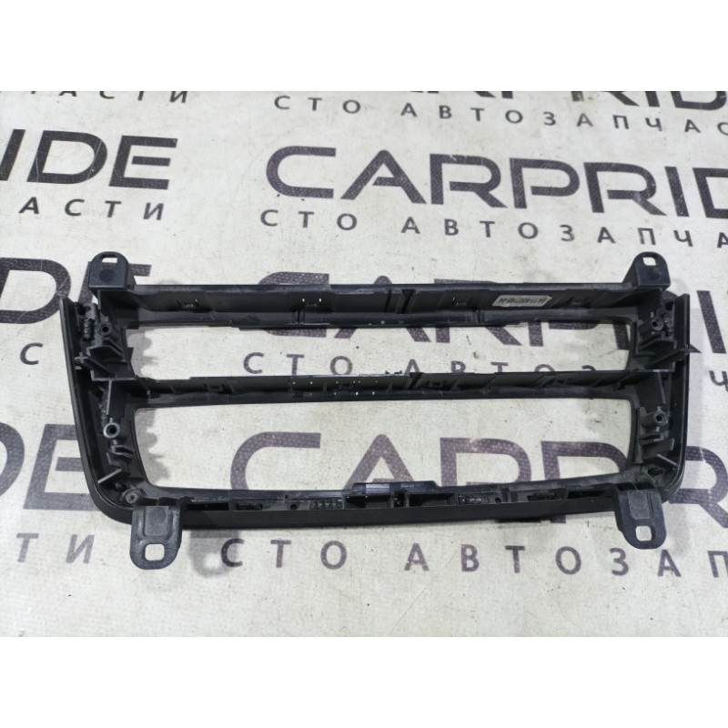 Декоративна накладка торпеди (салон) BMW 3-series F30 2013 N26B20 64119207195