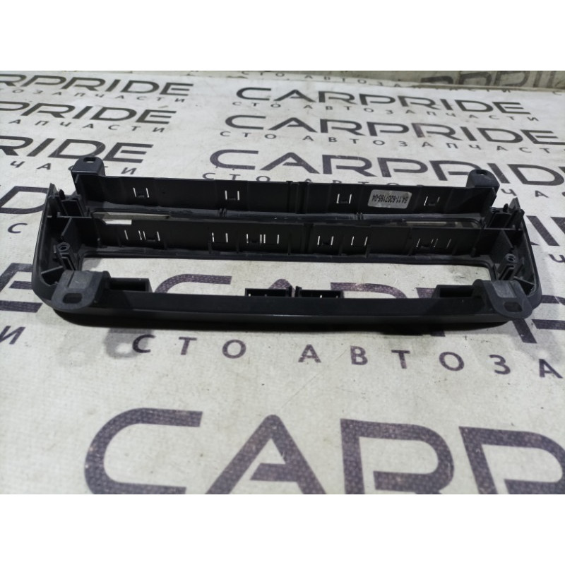 Декоративна накладка торпеди (салон) BMW 3-series F30 2013 N26B20 64119207195