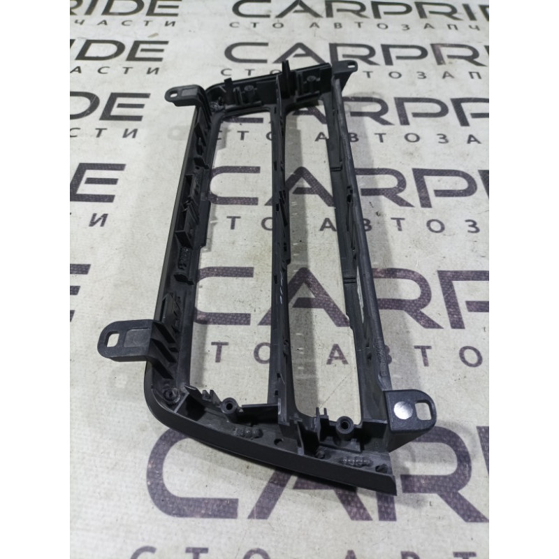 Декоративна накладка торпеди (салон) BMW 3-series F30 2013 N26B20 64119207195