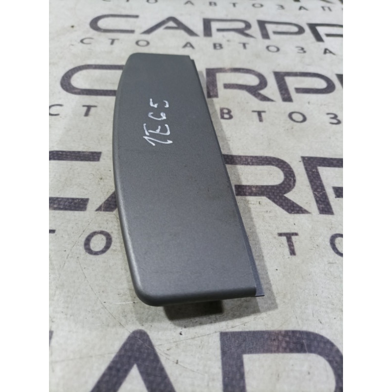 Накладка потолка (салон) BMW 7-series E65 N62B44 51447037175