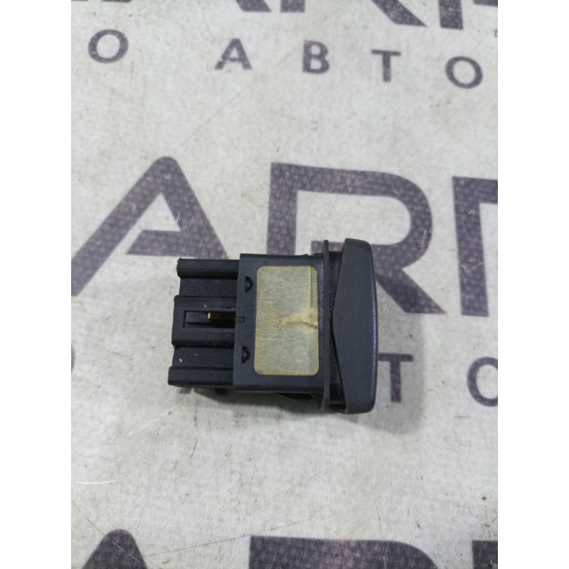 Кнопка сдвижной крышки люка (электрика / кнопки) Land Rover Freelander L314 1.8B