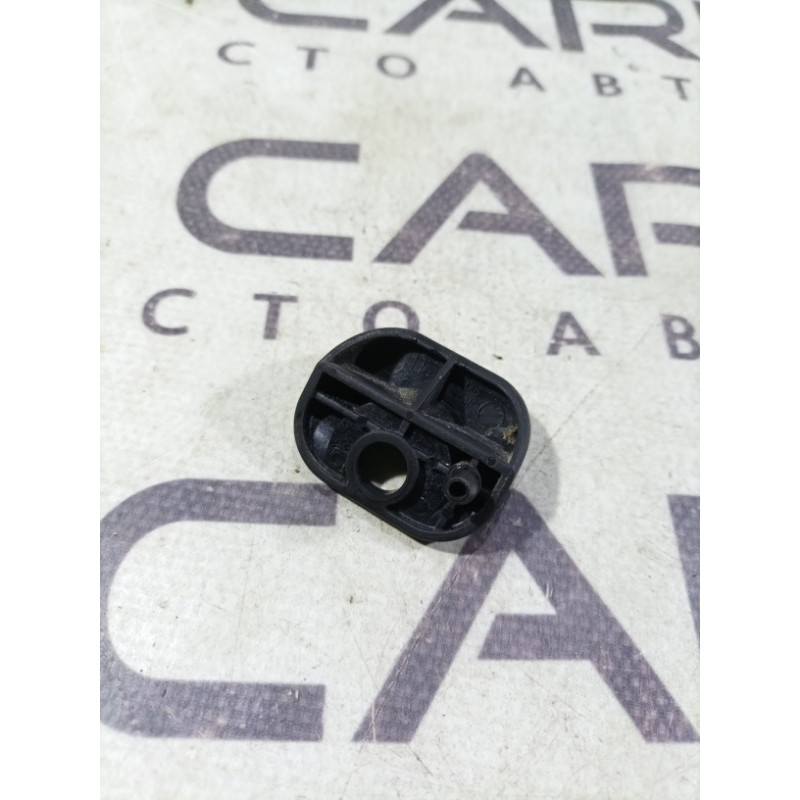 Отбойник крышки багажника (кузов и элементы) Subaru Forester SJ 2014 2.5 63112AG110
