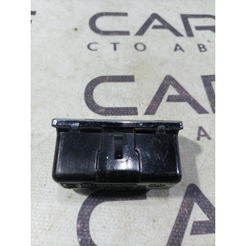 Пепельница (салон) BMW 7-series E38 51168175111