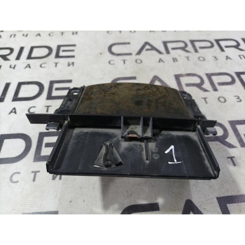 Пепельница (салон) BMW 5-series E60 M54b30 7112006