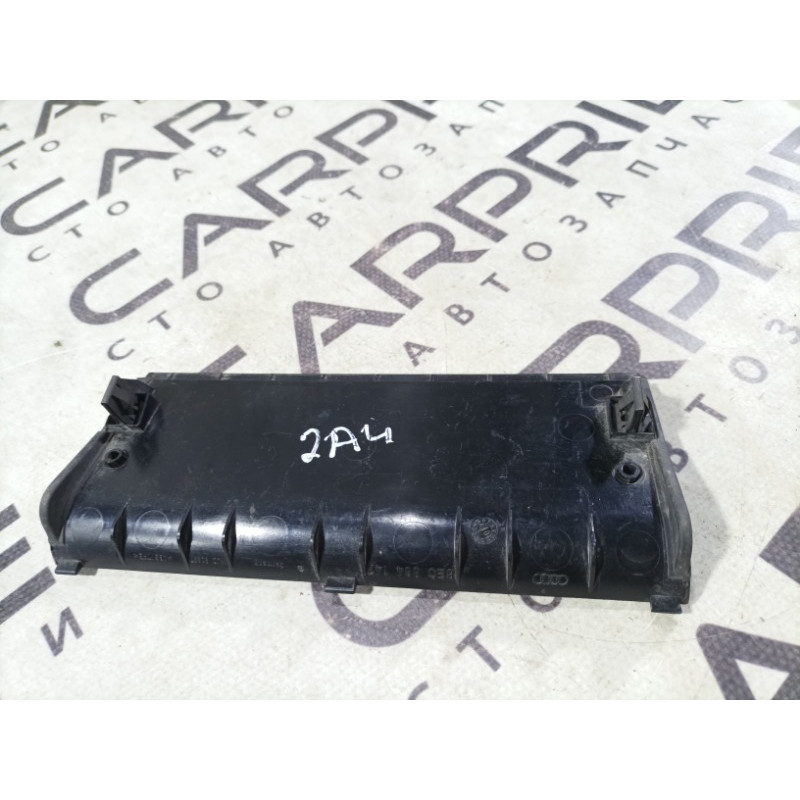Накладка центральной консоли (салон) AUDI A4 B6 2003 1.8 BFB 8e0864147