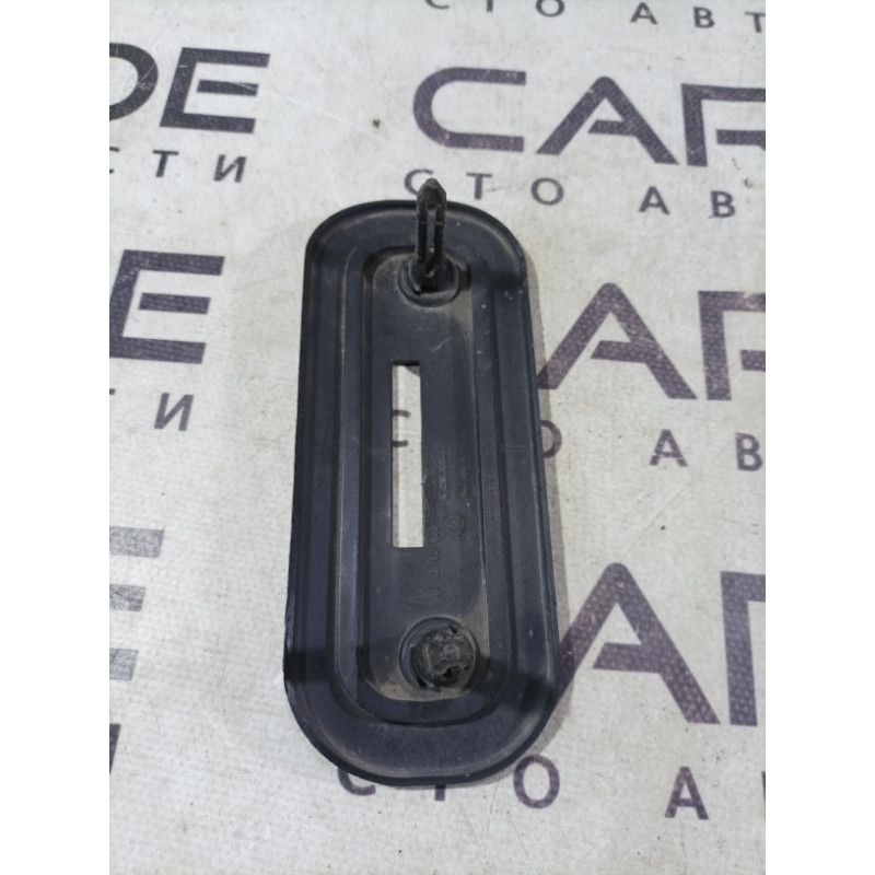 Накладка подголовника (салон) BMW 5-series E34 1993 M20b25 52208102764