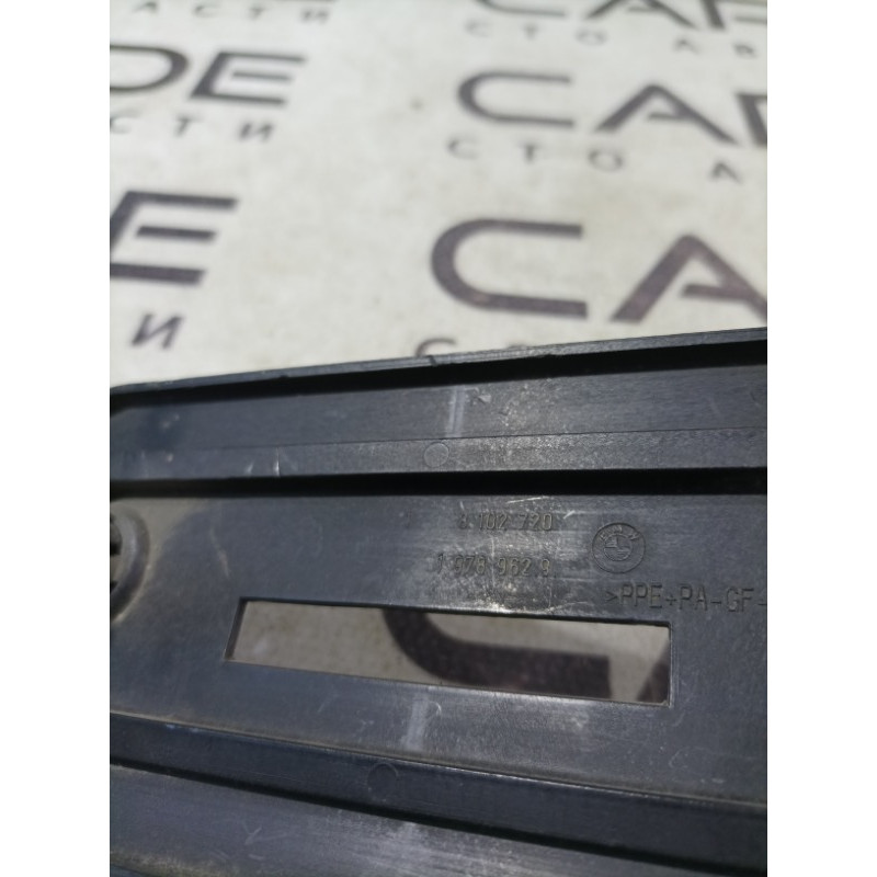 Накладка подголовника (салон) BMW 5-series E34 1993 M20b25 52208102764