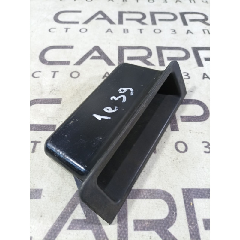 Ящик центральной консоли (салон) BMW 5-series E39 2001 M47D20 51168210445