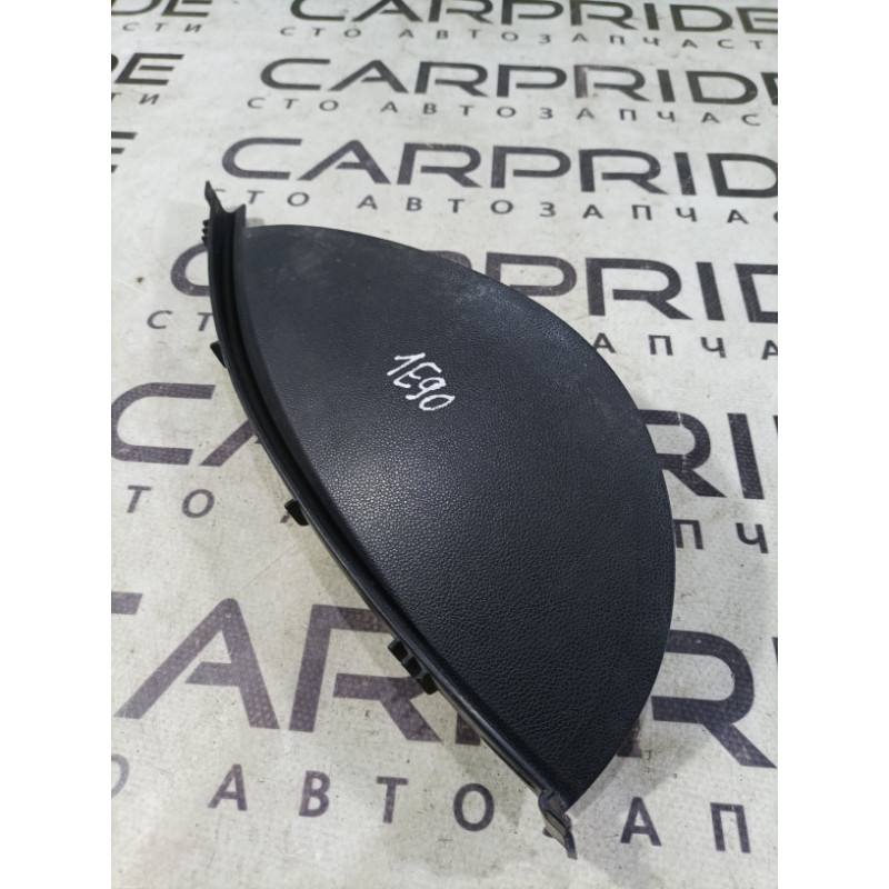 Накладка торпеды боковая (салон) BMW 3-series E90 2006 N46B20 51457077820