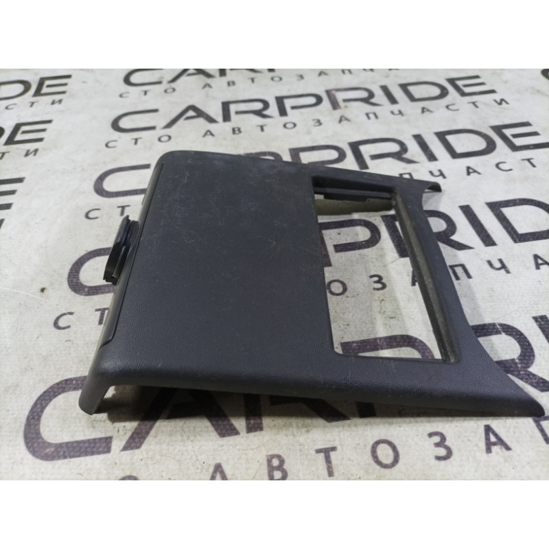 Накладка центральної консолі (салон) Opel Vectra C 2008 1.9 D 315031203