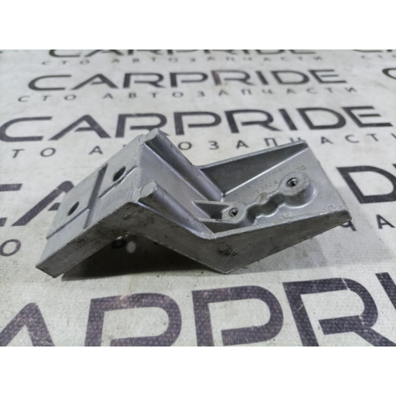 Кронштейн (двигатель и элементы) AUDI A6 C5 2001 2.5 AKE 4b9813384a