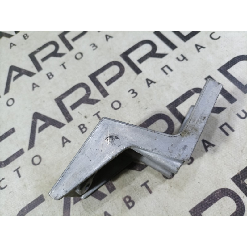 Кронштейн (двигатель и элементы) AUDI A6 C5 2001 2.5 AKE 4b9813384a