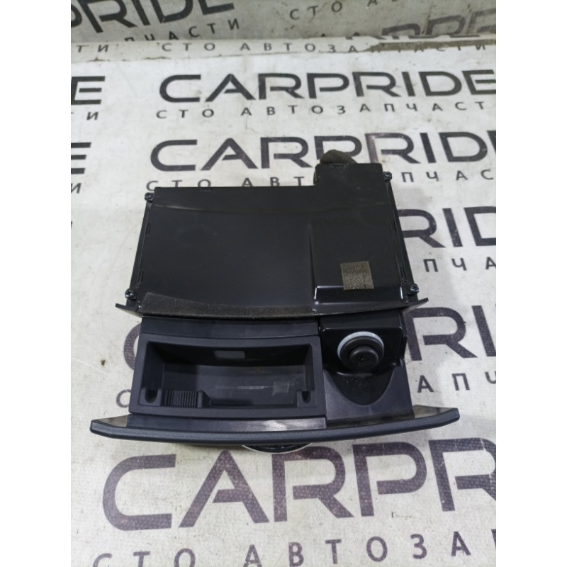 Пепельница (салон) KIA Sorento BL 2007 2.5 CRDI 845503E000