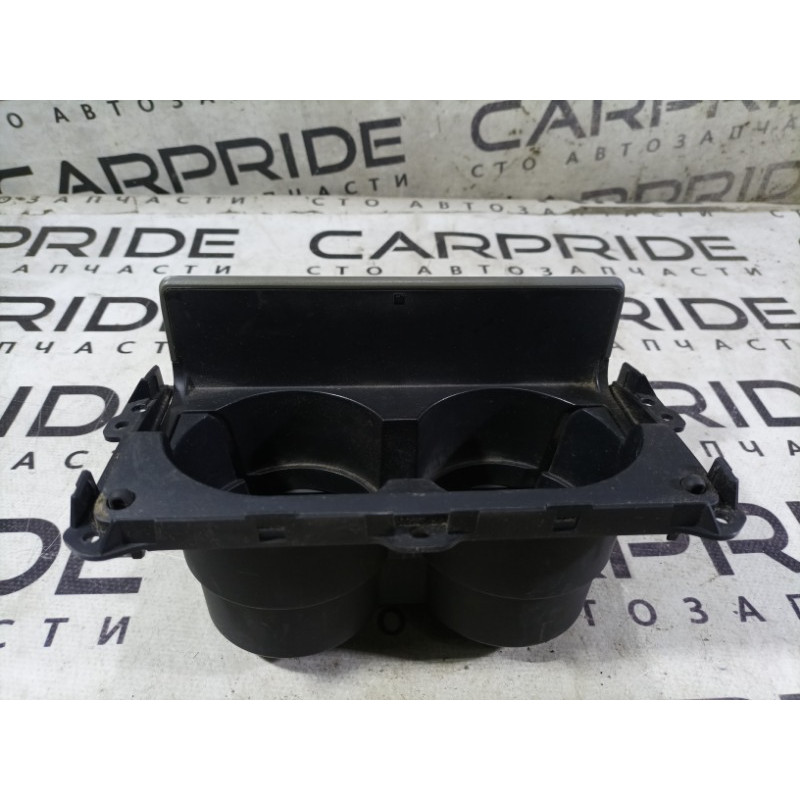 Подстаканник (салон) Mazda 6 GG 2004 2.0 RF5 gj6a64361