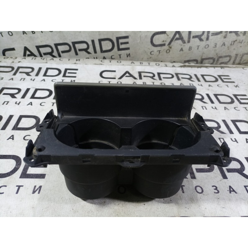 Подстаканник (салон) Mazda 6 GG 2004 2.0 RF5 gj6a64361