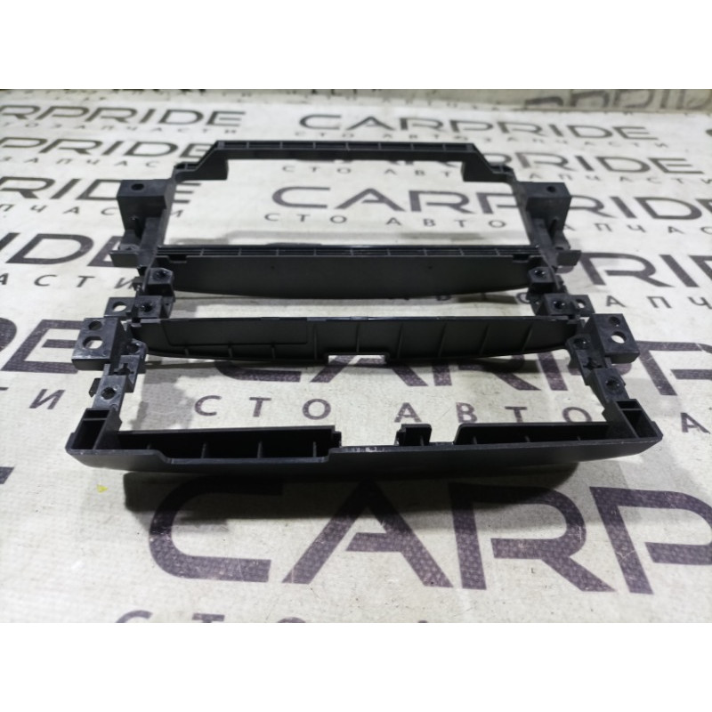 Рамка магнитофона (салон) KIA Sorento BL 2007 2.5 CRDI