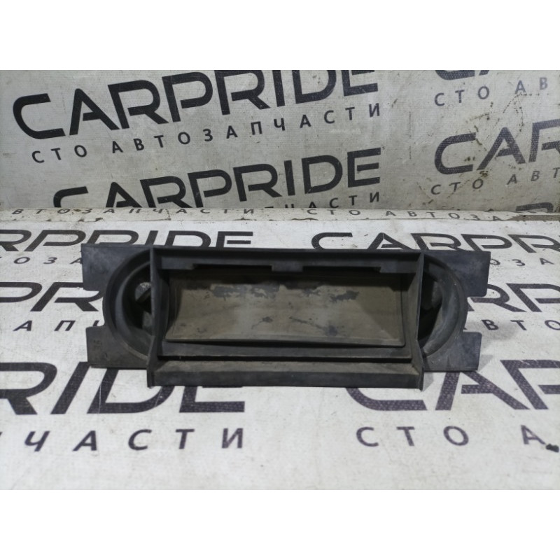 Клапан вентиляции салона (кузов и элементы) BMW 3-series E30 M21d24 64221922739