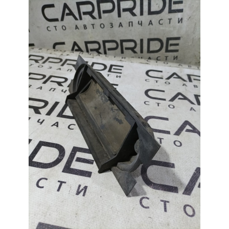 Клапан вентиляции салона (кузов и элементы) BMW 3-series E30 M21d24 64221922739