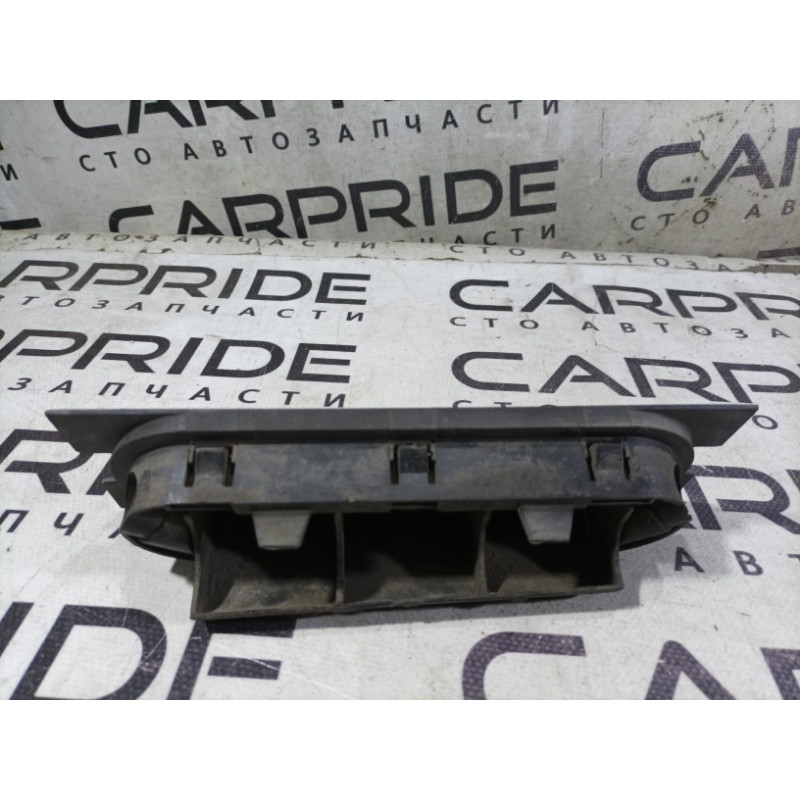 Клапан вентиляции салона (кузов и элементы) BMW 3-series E30 M21d24 64221922739