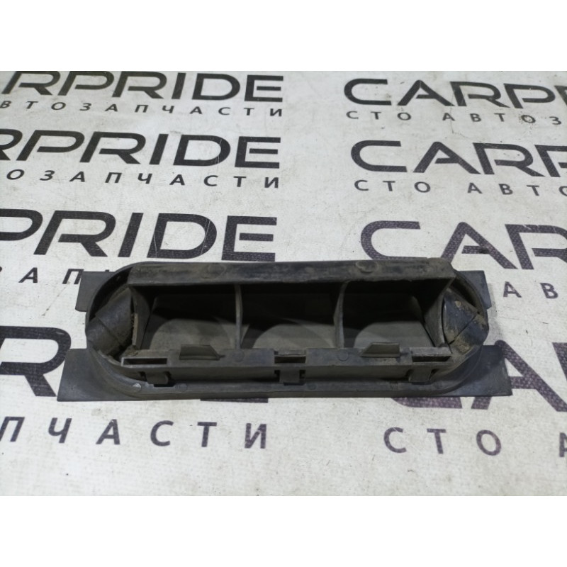 Клапан вентиляции салона (кузов и элементы) BMW 3-series E30 M21d24 64221922739